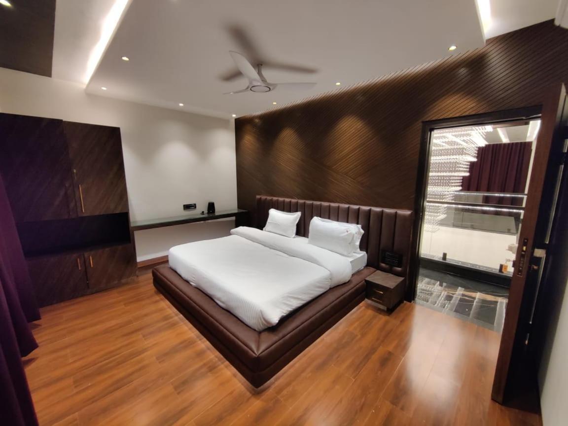 F3 Macau Villa Igatpuri Exterior photo